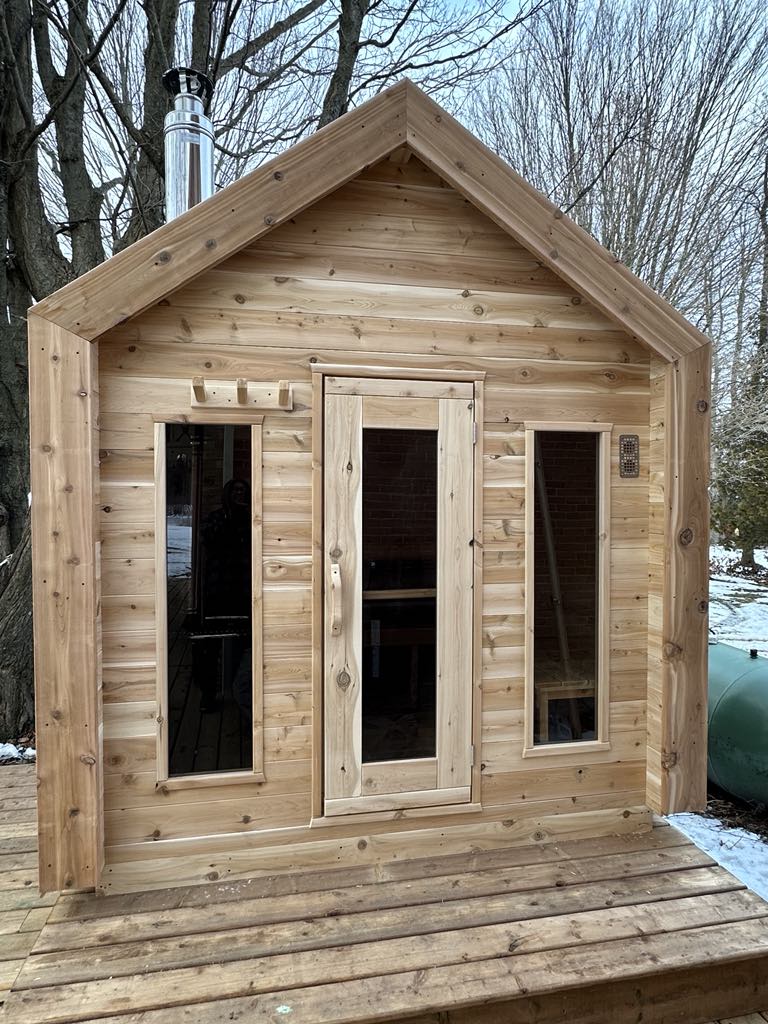 8x8' Tin Wrap Cabin